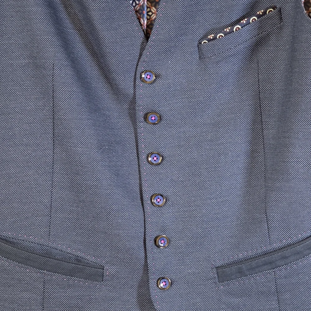 Ted Baker Stylish Vest - Picture 3 of 8